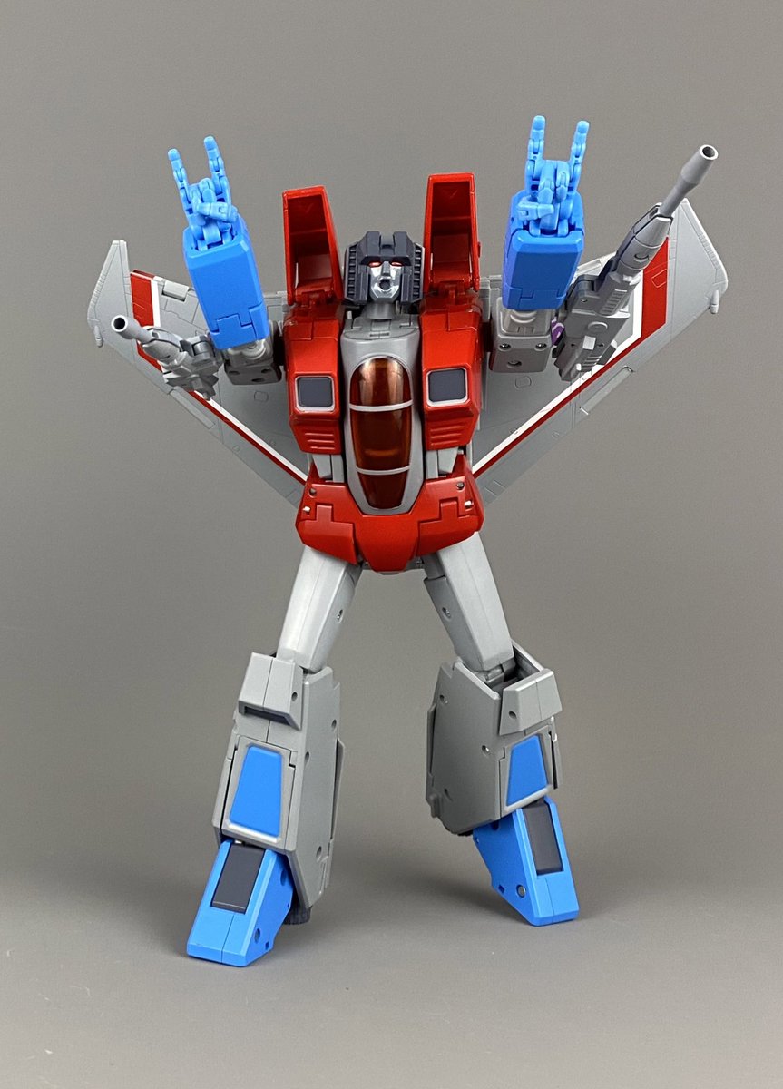 cophonz's tweet photo. #Transformers #G1 #Masterpiece #MP-52 #Starscream by #takaratomy . Check out my YouTube channel ‘COPHONZ’ for A showcase plus very clear transformation video from #f22 Raptor to #robotmode. The video: https://t.co/XwWvQzogoW https://t.co/ealERiUwOT