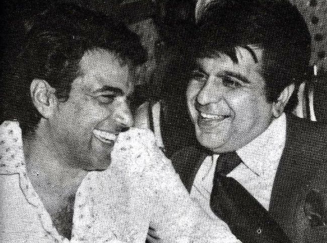 Filmy Yaadein 🙂
#theindiantrumpet #trumpettoot #retro #bollywood #oldbollywoodmovies #dharmendra #dilipkumar #actor #bollywoodmovies #nostalgia #desiemotions #filmy #retrobollywood #yaadein #veteran