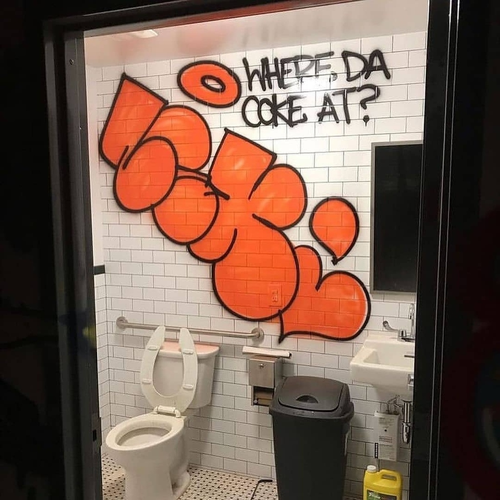 BombingScience's tweet photo. Asking the real questionsā
ā
LEXā
ā
šø@streetz_is_watching_cuzā
ā
#graffiti #graff #lex #graffitithrowup #graffitiart #graffitiporn #graffitiletters #lettering https://t.co/Jpx6nSl6Ft | https://t.co/qqRnQYUy45
