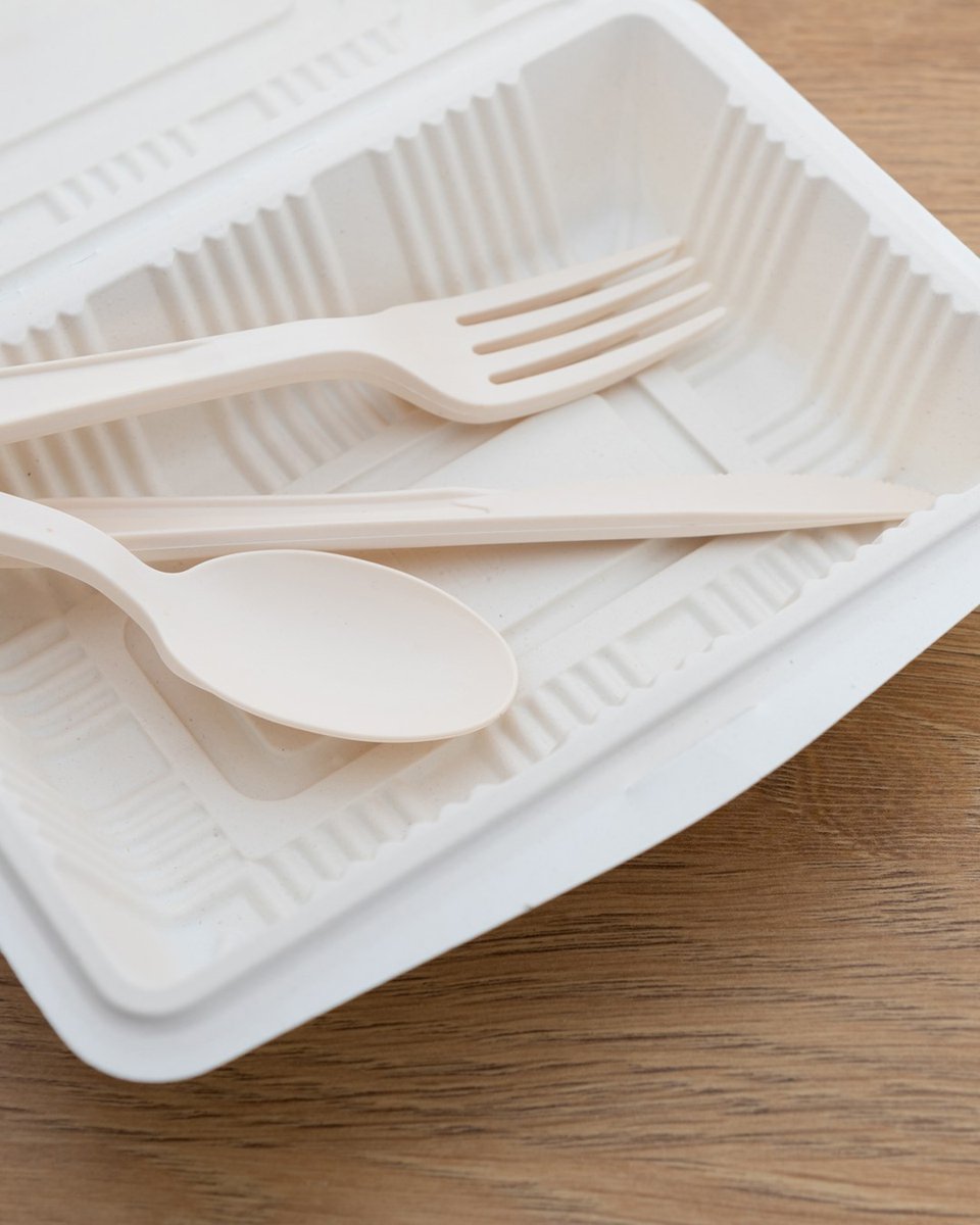 OceanWise's tweet photo. #DYK - Bioplastics are not accepted through local recycling or composting programs across most of Canada and the US. In fact, it's considered a contaminant. Take action, #BePlasticWise, sign the pledge and review your plastic use today. https://t.co/HEWZ0wHTo0
#PlasticFreeJuly https://t.co/51tF2F8aOc
