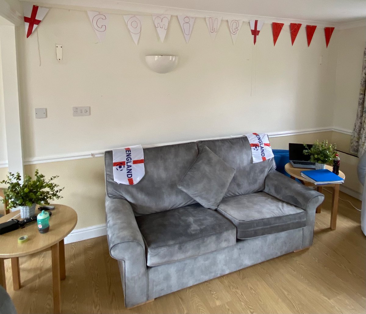 HWHCTChurchview's tweet photo. Churchview staff team ensuring everyone who wants to be involved, gets into the spirit for the football and they are! We have some every excited service users (and staff), but is it coming home? @HWHCT_NHS @worcscc  @hwhctChildrens @HWHCTOsborneCo1 https://t.co/bWO13s6l7Z