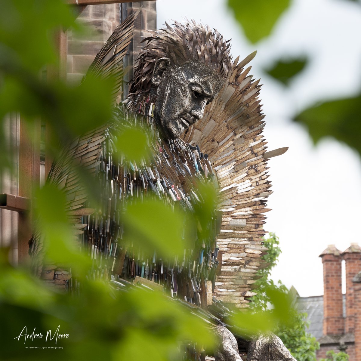 Tomorrow we say a sad farewell to #knifeangel from @HFDCathedral.
What an amazing feat to bring together a community and what wonderful photos have been posted across social media.  Thank you @AlfieBradley1  
I have loved photographing it through sun, rain and now through trees!