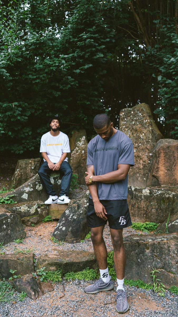 Tee_Chosee's tweet photo. EASYBRED is an upcoming brand out of MoCity, TX a simple retweet could get us more exposure 🍞

https://t.co/rmpL5vtHgq https://t.co/BtStbW9qza