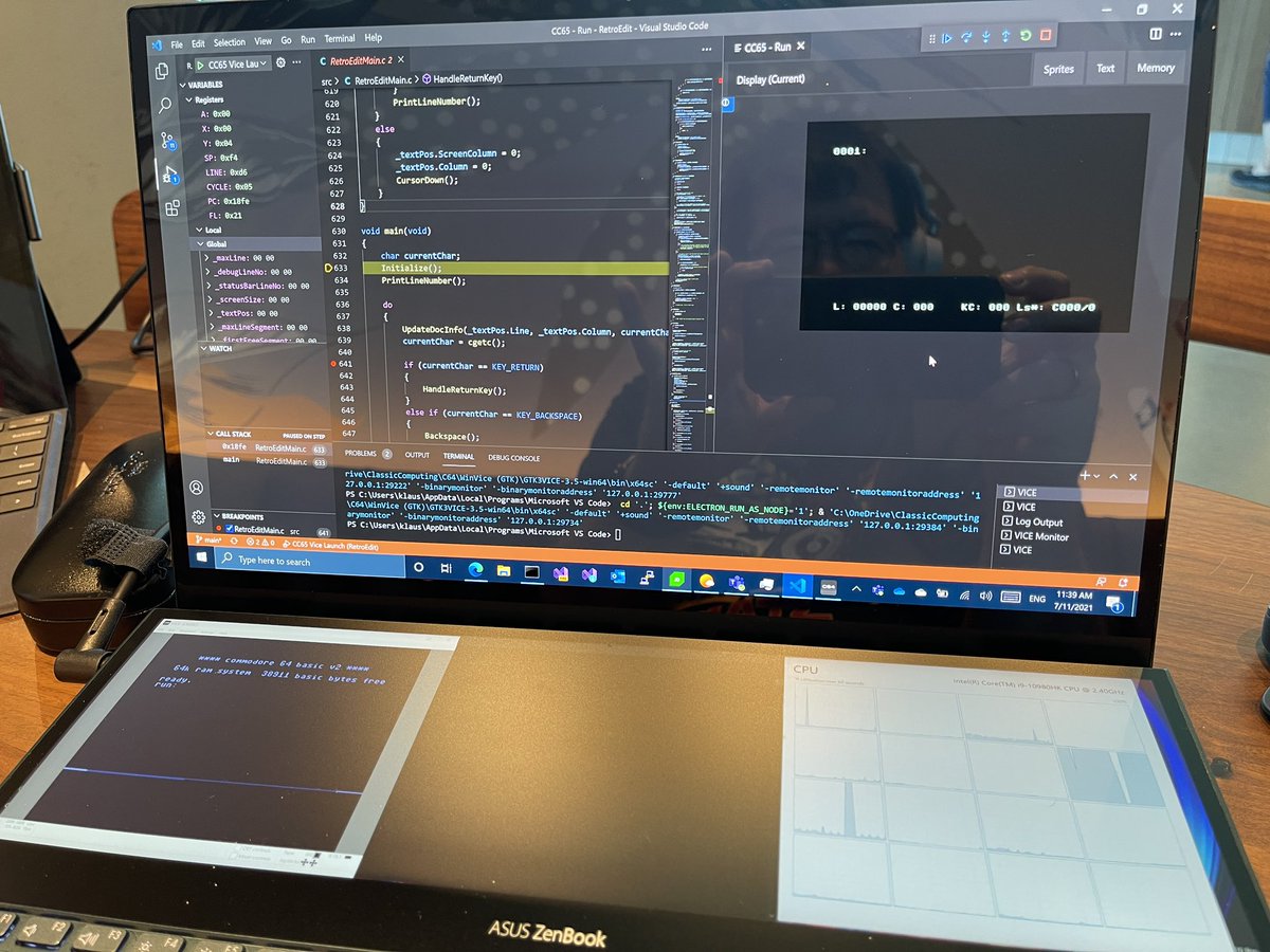 loeffelmann's tweet photo. This is so freaking cool:
I am developing a C program,
compiling for the #mos6502, editing _and_ debugging in #vscode on the #VICE64 emulator. Amazing. #retrocomputing #nerdlife https://t.co/Lir9OFMdCt