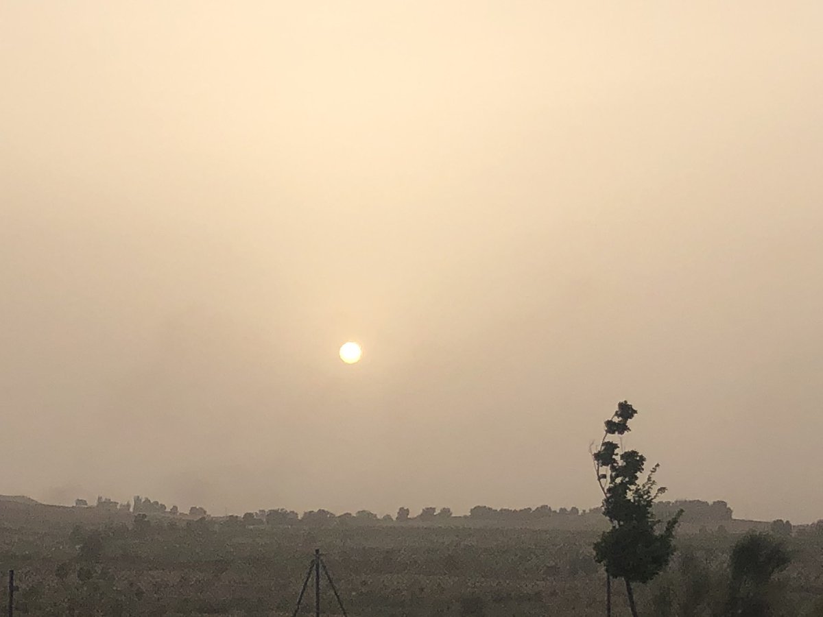 AntJimC's tweet photo. El polvo solo deja ver este sol😳 https://t.co/TWC2F1fJt2