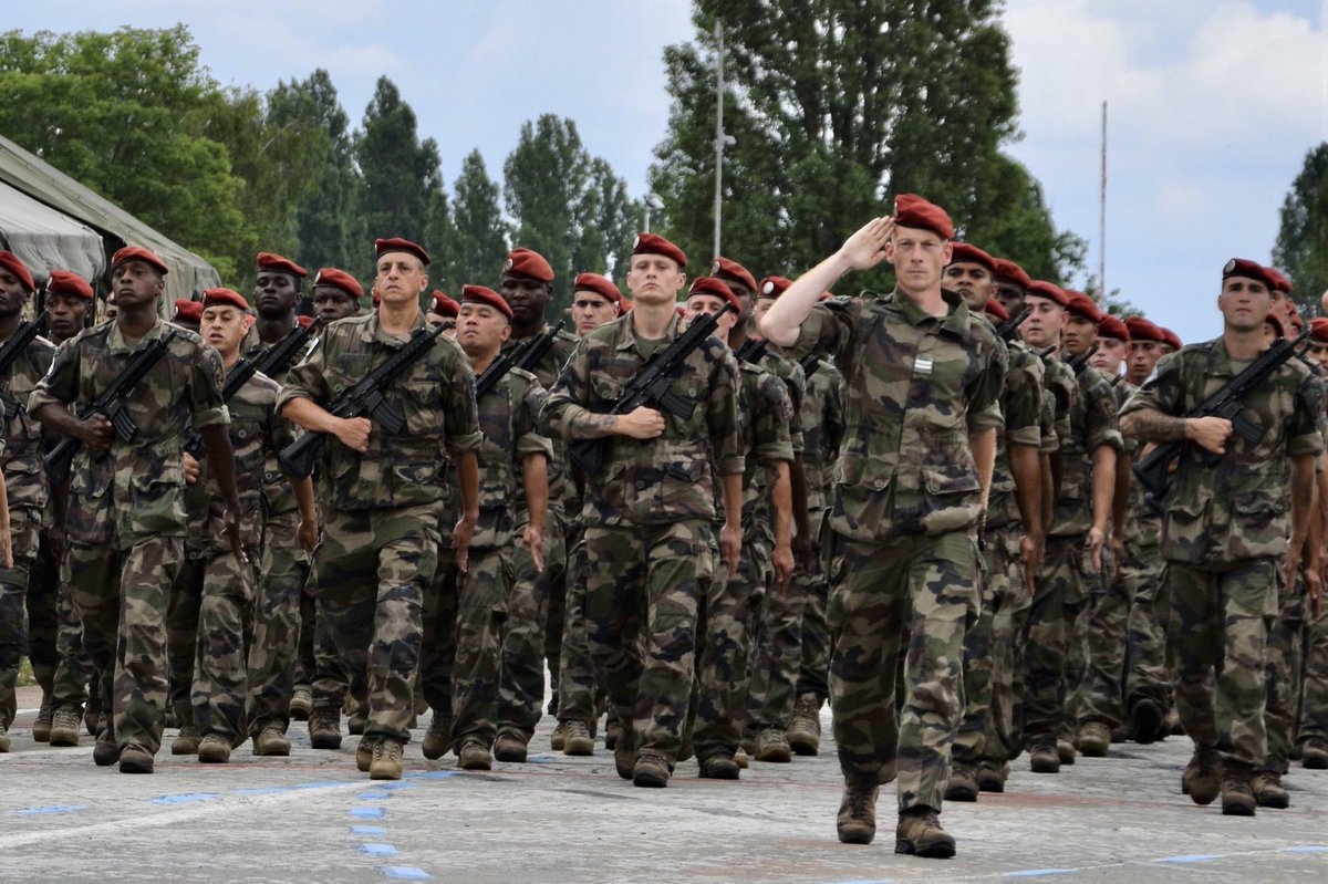3eRMAT's tweet image. J-3 avant le #14juillet  🇫🇷

Après des semaines d’entraînement, les militaires du #3RMAT seront demain sur les Champs-Elysées pour la répétition générale avant le jour J.

#CohésionDéfense #NotreDéfense #fiersdenosarmées

@armeedeterre @armees_zone_sud