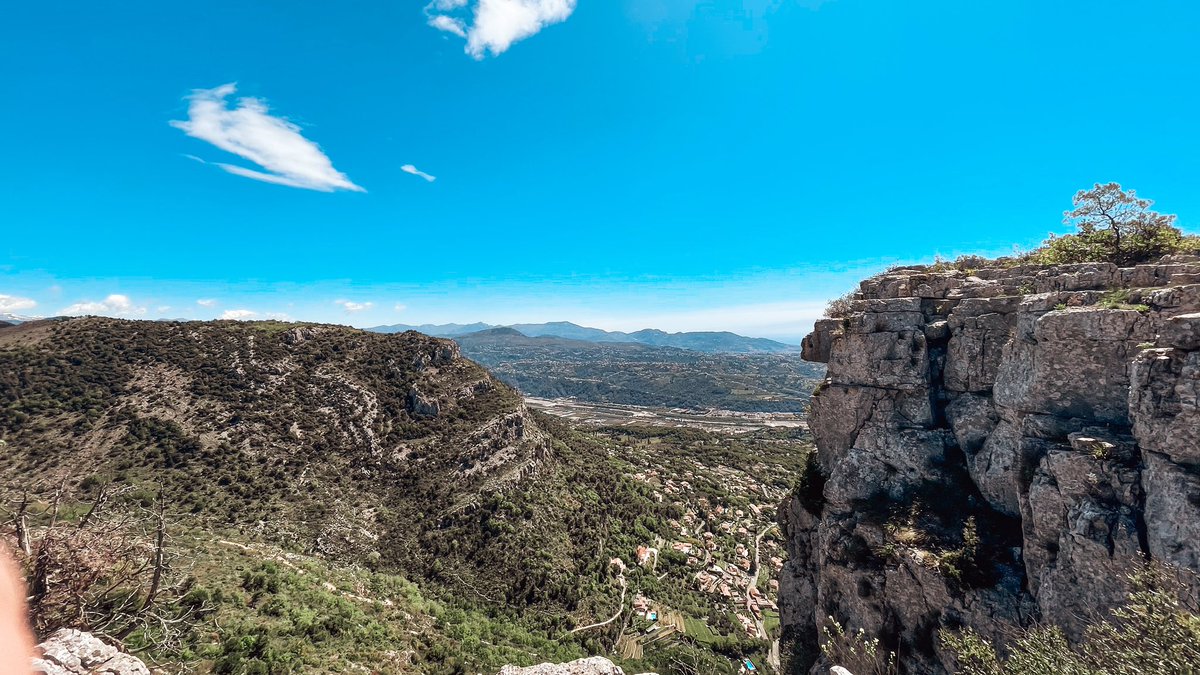 DermengiuMarian's tweet photo. #ILoveFrance Petite balade sur le plateau de #SaintJannet #Travel #CotedAzurFrance #TourDeFrance #AlpesMaritimes #travelphotography #CotedAzur #landscapephotography #ExploreCoteDazur #beautifulplace #Mediterranean #photooftheday #PACA #Tourisme #nature https://t.co/jRTYt6P7ad