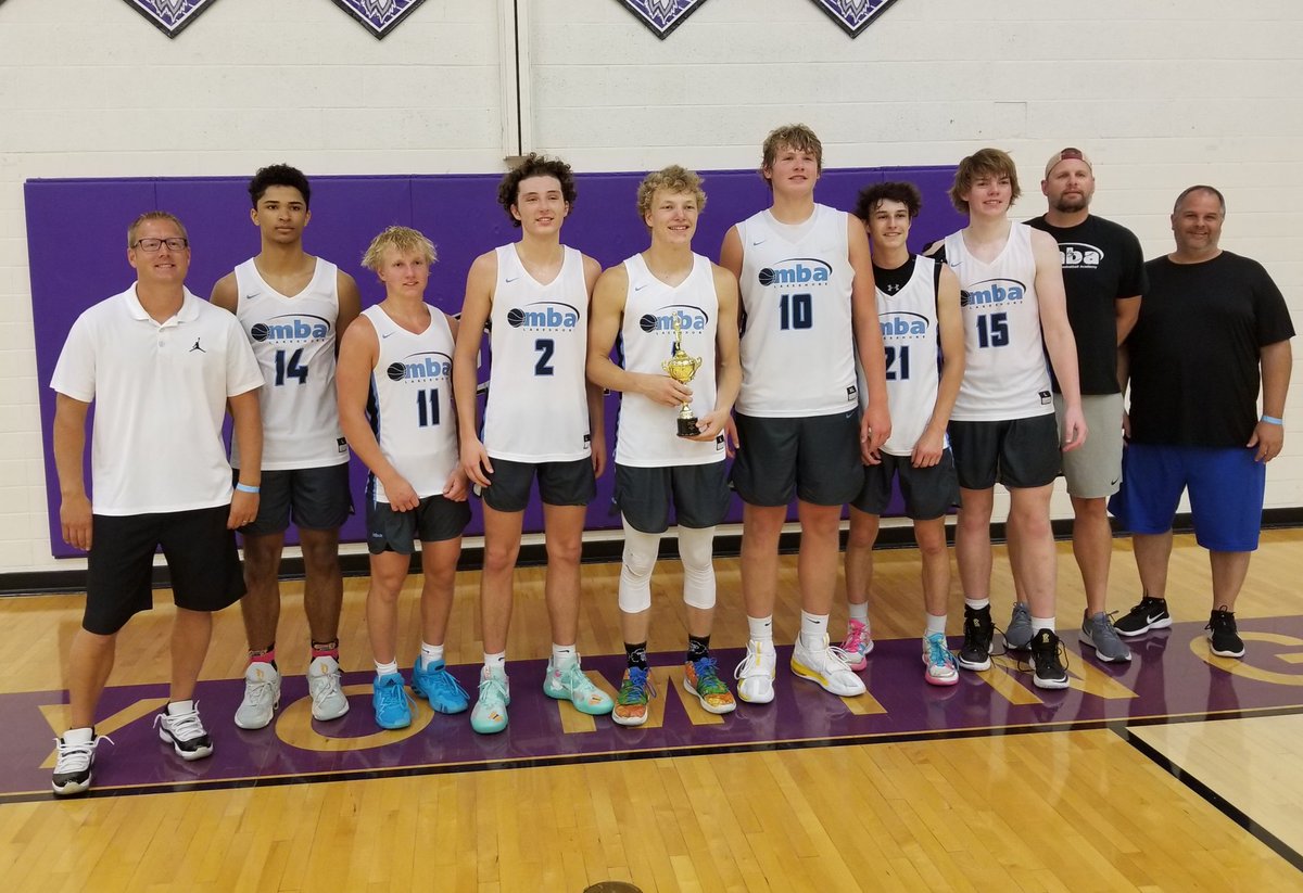 MBA Lakeshore 17U won the Leader of the Pack Shootout at Wyoming High School by beating West Michigan Lakers 72-61. Owen Varnado (Western Michigan Christian) 24 points, Drew Weenum (Zeeland West) 13 for MBA. Trey Johnson (Grandville) had 11 for WML.