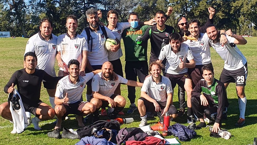 Dejamos el alma y mucho más. Por ese mismo motivo nos llevamos los tres puntos. Triunfazo 3 a 2 en el debut del Tarta como DT. #VamosPUCA