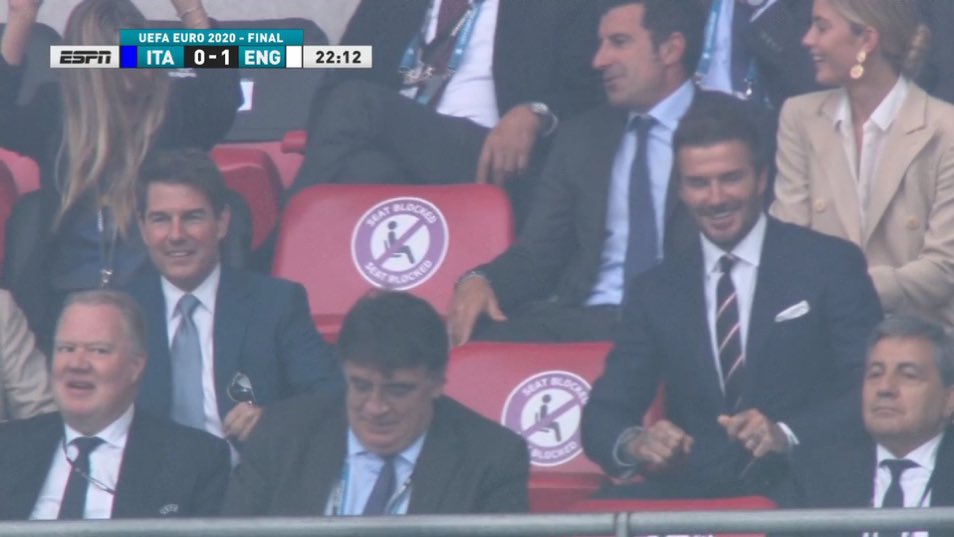 MennoRigterink's tweet image. Dat is wat. Tom Cruise ziet er precies zo uit als in de film. Tom Cruise is Tom Cruise. 😁#Euro2020Final