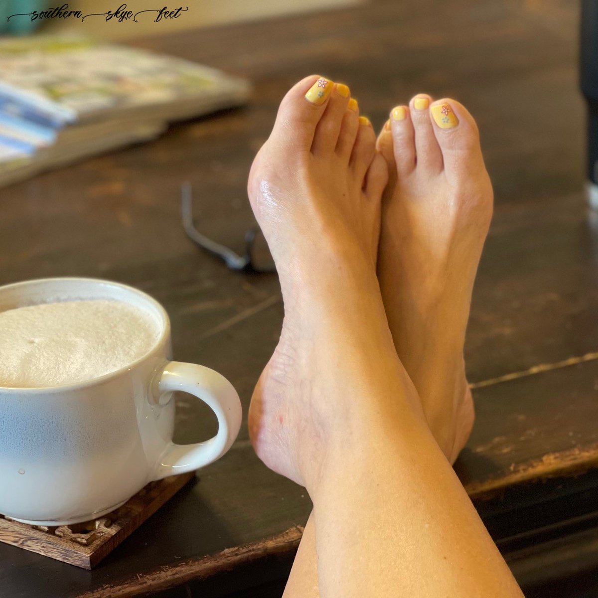 skye_sole's tweet photo. Sunday chill… https://t.co/1ANmWvqJEB