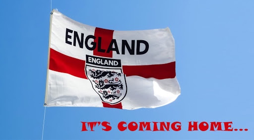 RMS_Recruit's tweet photo. Come on #England! We’re routing for you all ⚽️⚽️🏴🏴🦁🦁🦁 #itscominghome #sweetcaroline #engvit #euro202final #webelieve https://t.co/ytfljdeoIW