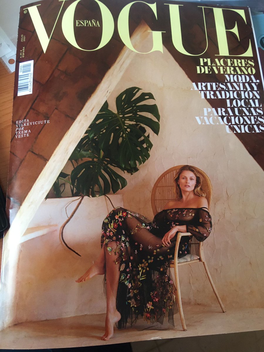 jjdominguez70's tweet photo. La revista VOGUE no hace publicidad del CLUB NAUTICO GUADALIX en su revista tras un artículo en sus instalaciones.
Consideramos el proyecto del club una gran propuesta para dar a conocer las actividades náuticas, que a Vogue le han llamado la atención por  su entorno sensacional. https://t.co/5AAUJGsDJu