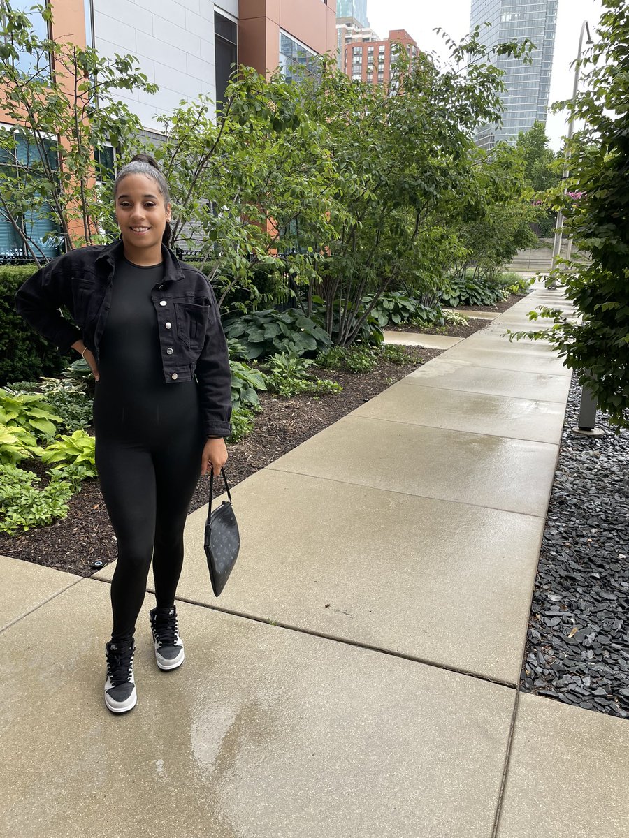 AllenSamah's tweet image. walkin around with an abundance🖤