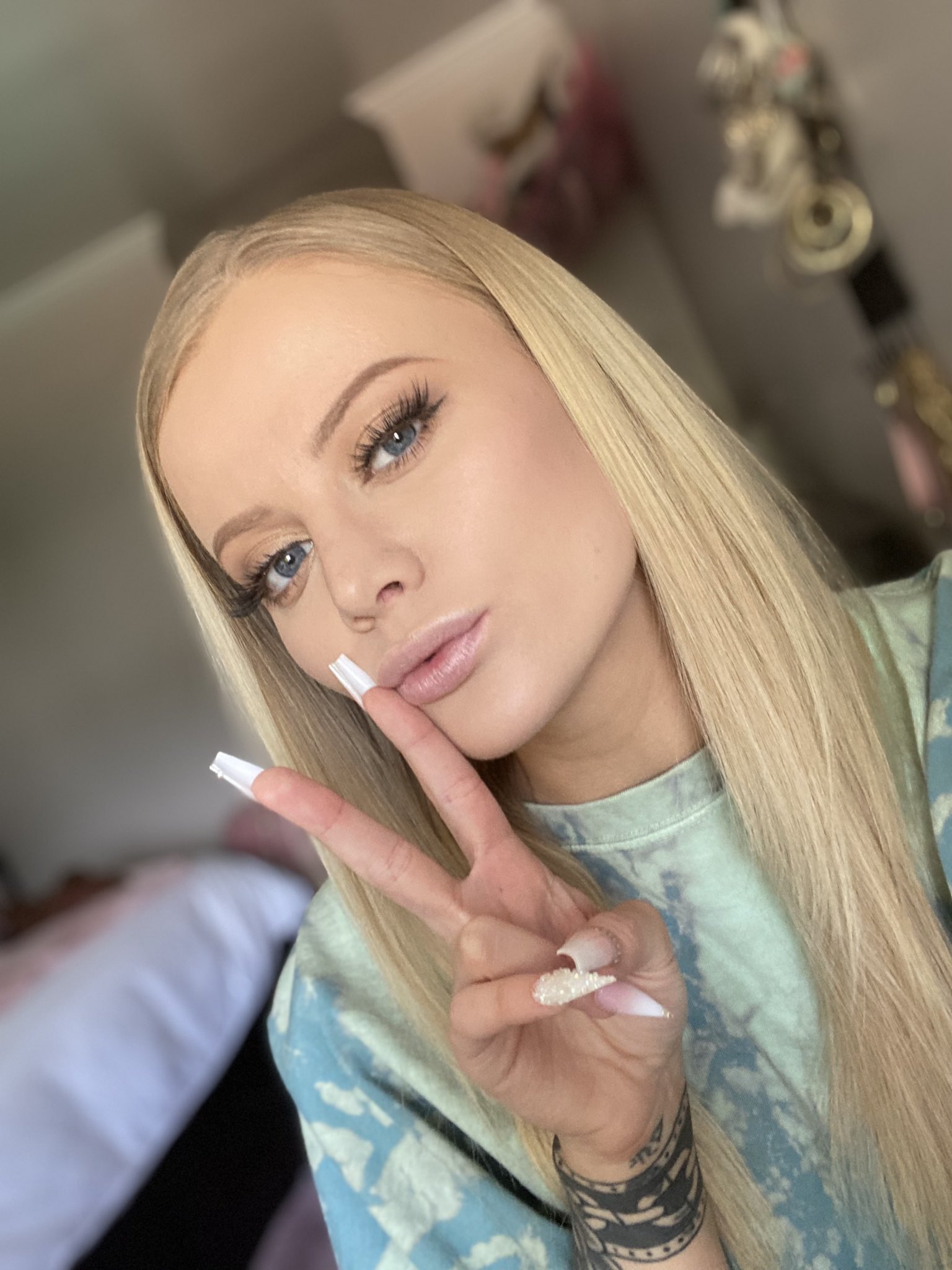 Paris White on Twitter: "Happy Sunday my dudes…