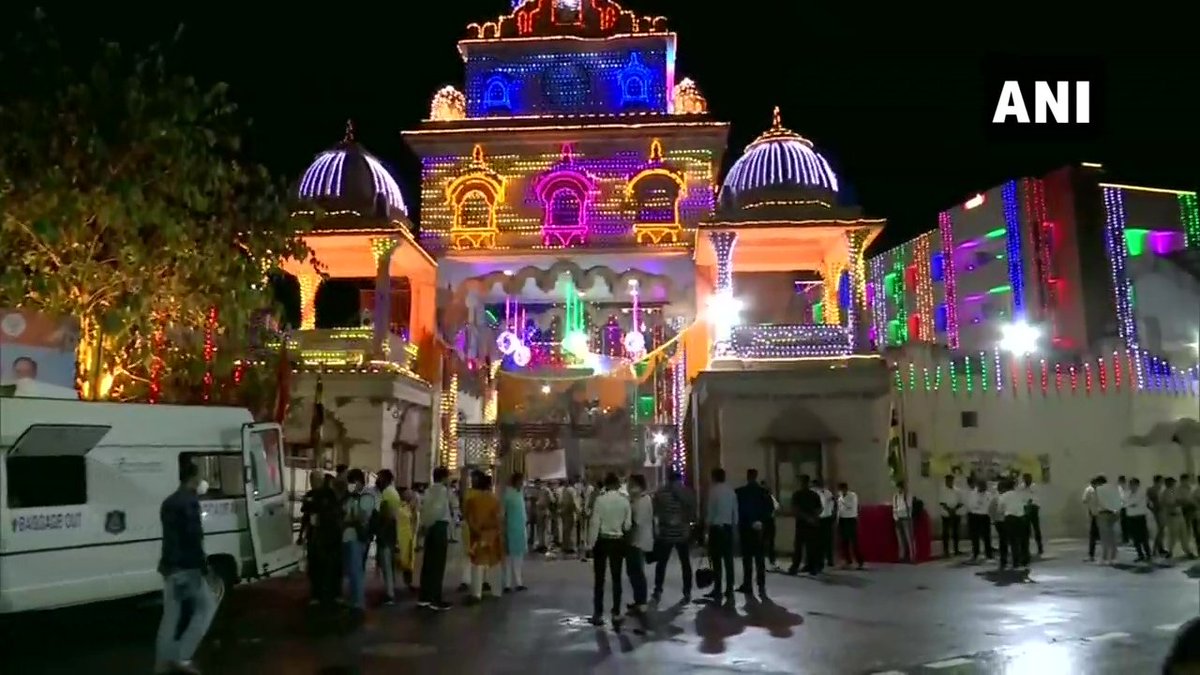 ndtv's tweet photo. Gujarat's Jagannath Temple all decked up ahead of #RathYatra2021 in Ahmedabad.

Heavy security has been deployed outside the temple.

(ANI) https://t.co/L0cGPXndEP