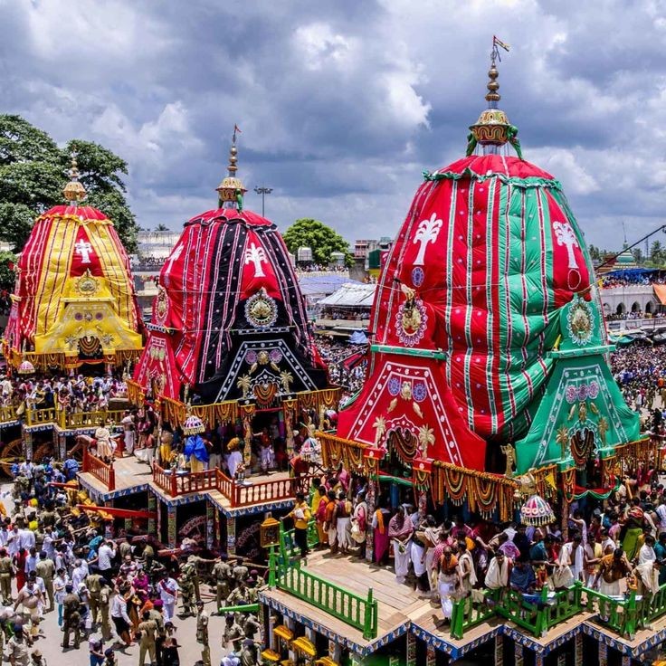 vrindavan_dham's tweet photo. Happy #Jagannath Rath Yatra.
Jagannath Baladev Subhadra Maa ki Jay 🙌🙌🙏🙏 https://t.co/c2cbxC9lgW