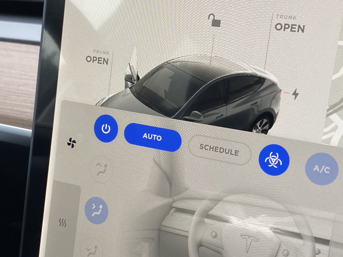 klwtts's tweet photo. BREAKING: New Tesla Model Ys are being built with Bioweapon Defense Mode!
This feature uses HEPA filters to provide hospital grade air quality.
It’s been standard in Model S/X for a while now but this is the first time we’re seeing it in a Model Y! @elonmusk https://t.co/ZNWgo6fjje