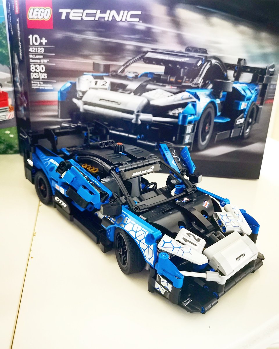 DailyDriver24's tweet image. Rainy day fun indoors! @lego @lego_technic_builds #rainyday #fun #building #lego #indoorfun #creative