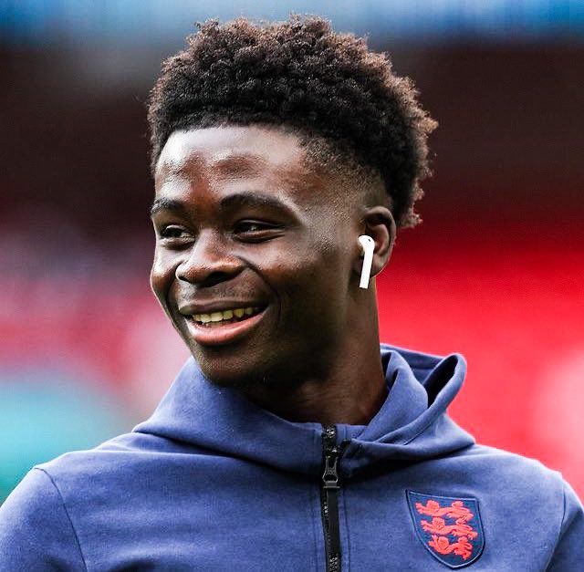The Arsenal fans have got your back <a href="/BukayoSaka87/">Bukayo Saka</a>. You’ve done us and your whole country proud.❤️