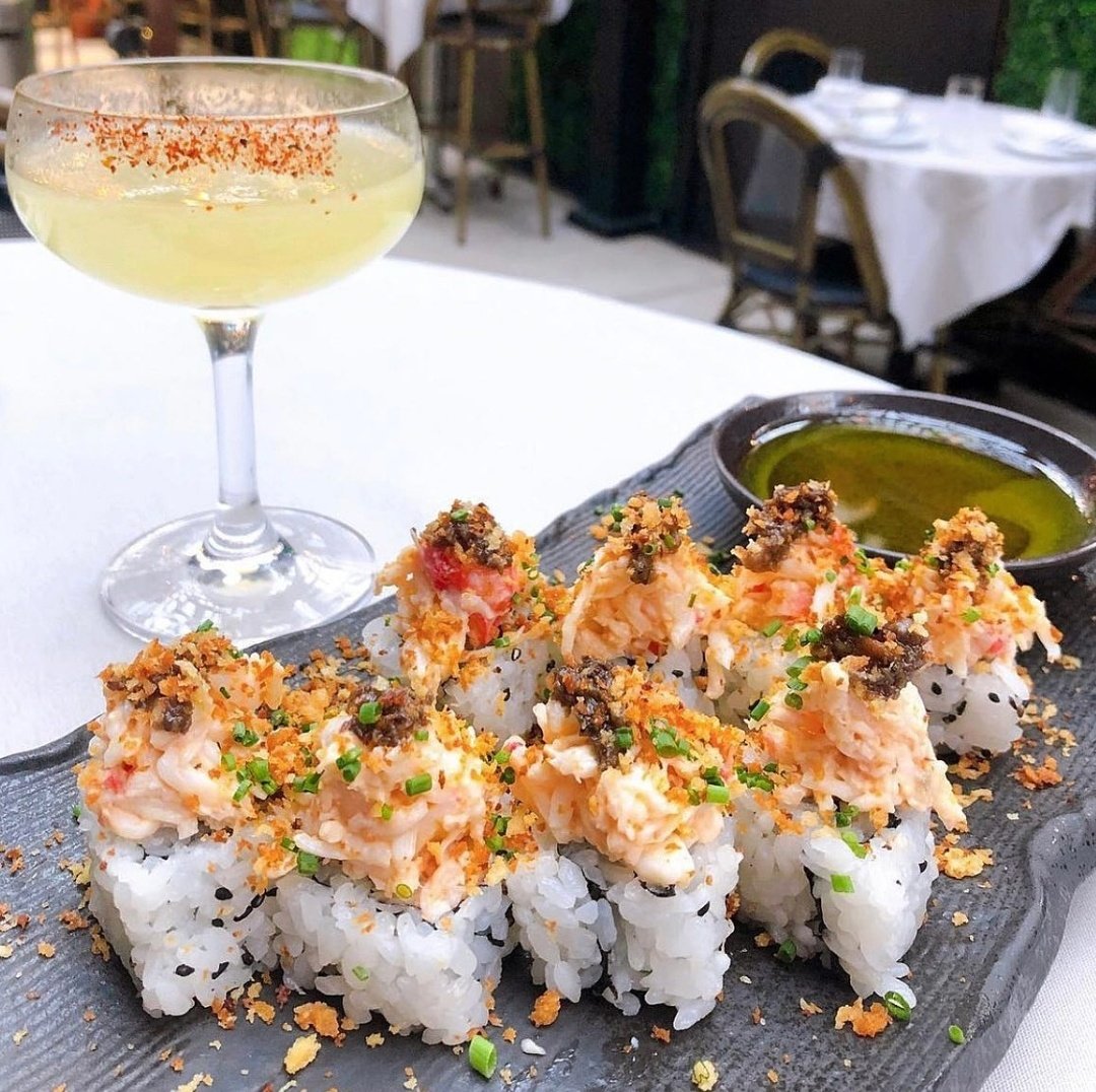 SUSHI!! tweet media