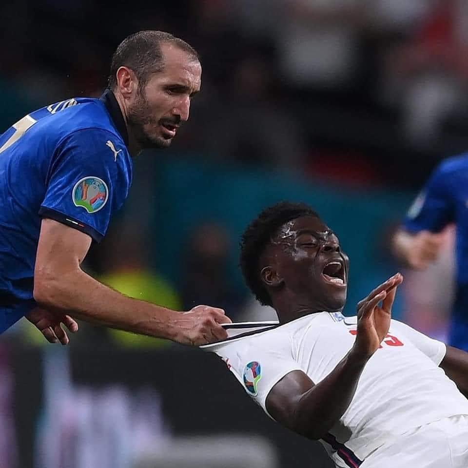 L_E_B_M's tweet photo. @azzurri you’re a right bunch of slags the lot of you. https://t.co/9XuC2lif7d