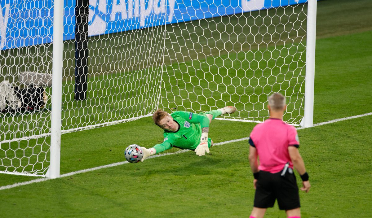 themoderndaygk's tweet image. Pickford v Jorginho… unbelievable save!