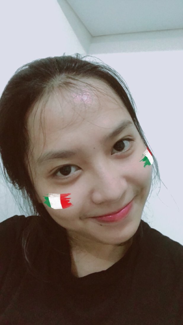 vitacascata's tweet photo. Me sending these to all my friends that eng supporters as soon as the game ended 😚😊☺️😘🥰😍💖🇮🇹🇮🇹🇮🇹 https://t.co/OQfgrsJDgS