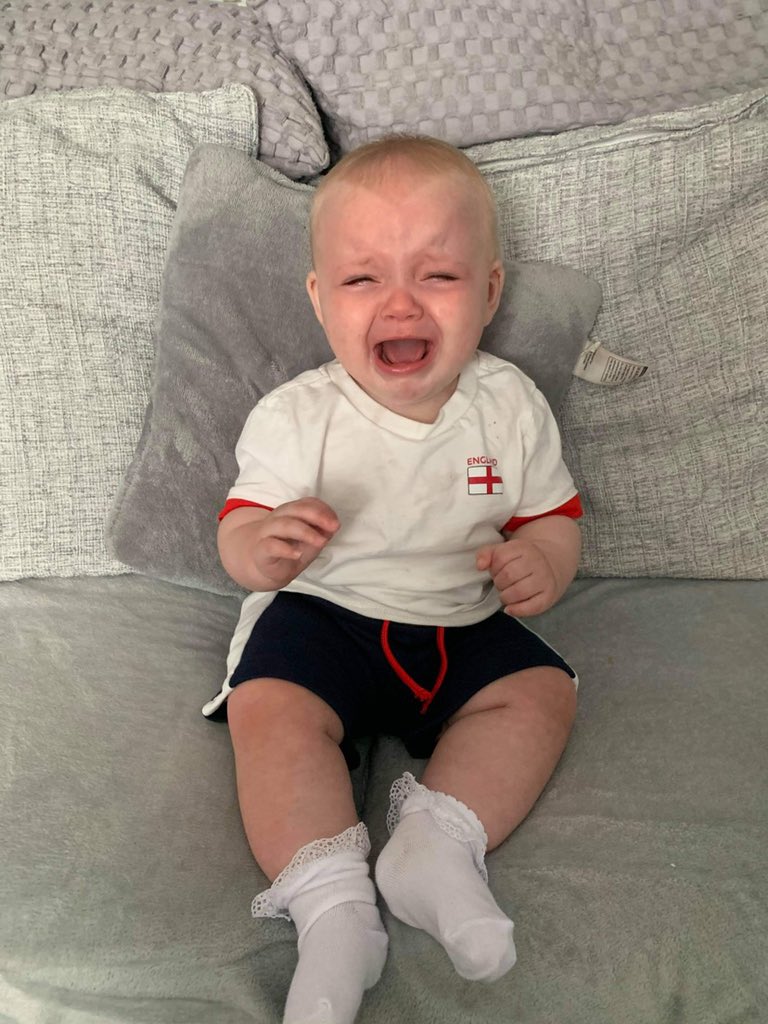 andybaino85's tweet photo. Cheers england 

granddaughter crying now 

#gofundher 
#blessher https://t.co/qwOblsAiQB