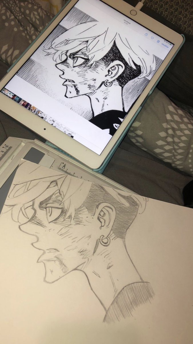 _Loulix_'s tweet photo. Je veux pas dire mais les boug de Tokyo Revengers je l’es dessine trop bien !! https://t.co/6EH3PLqg5U