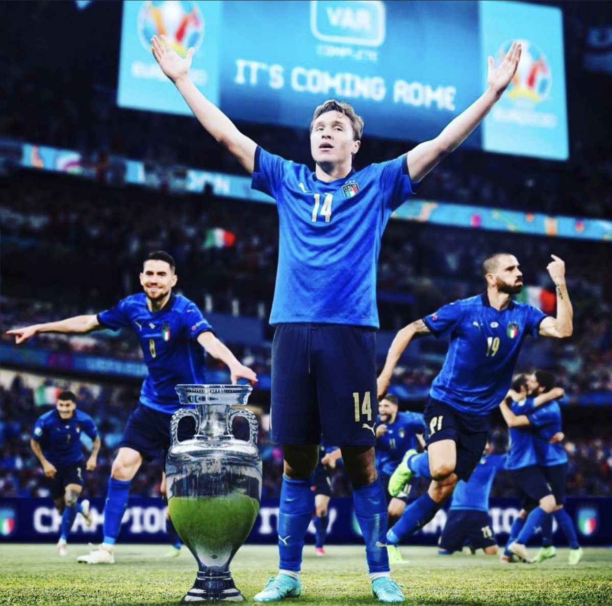 stepxaway's tweet photo. it’s coming but it’s coming at rome
#ItalyVsEngFinal #ita #Italy #InghilterraItalia #Italywin https://t.co/p77G2arbGA