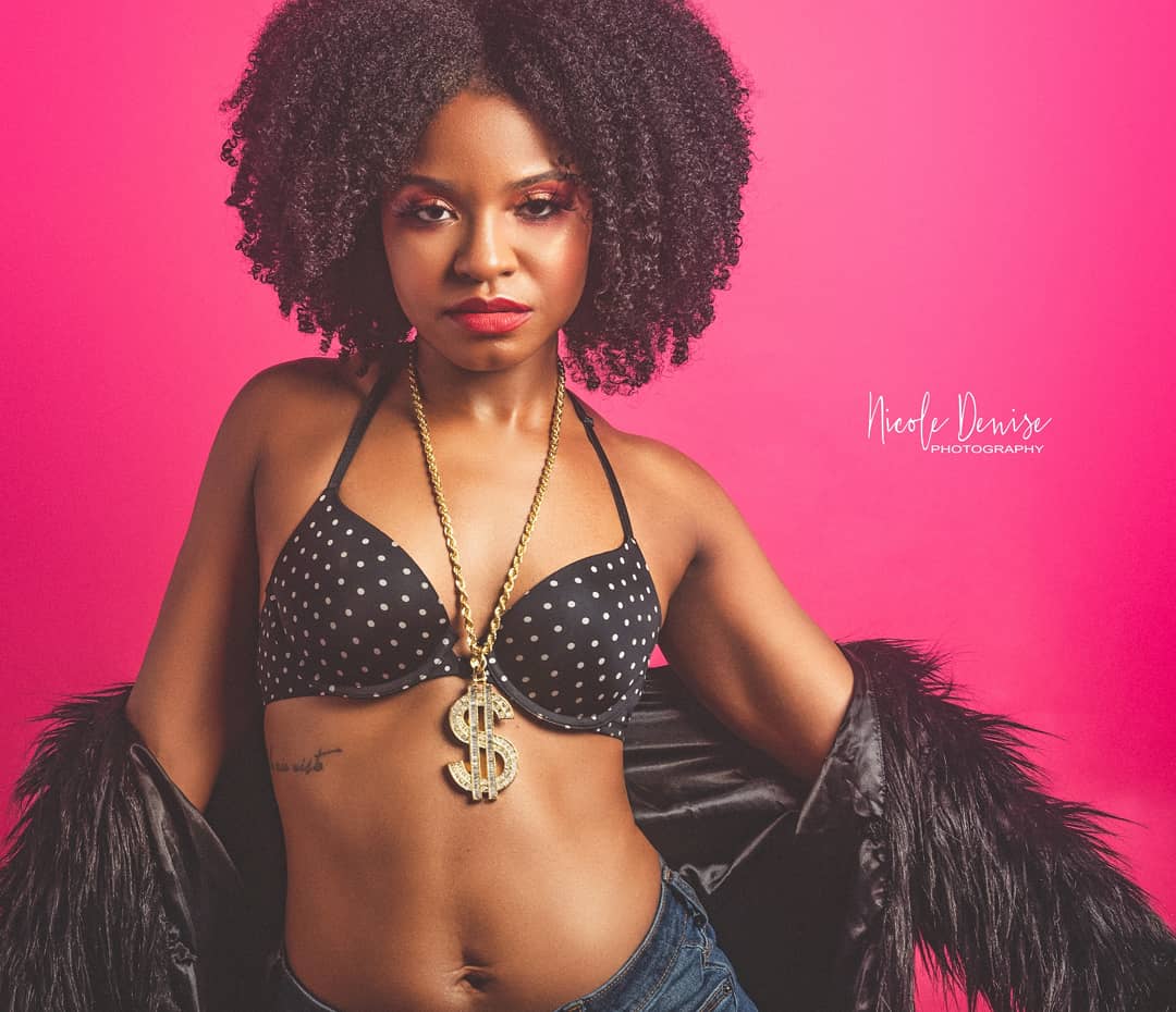 nicoledenisepho's tweet photo. Eat your heart out....
MODEL: @keanasade95
MUA: @jilleybeee
Styled by nicole denise
📷 @nicoledenisepho
#Bra- Heavenly @VictoriasSecret
#beautyphotography
#detroitmodel #detroitmodels
#michiganmodels
#beautyretouch
#lamodels #la
#victoriasecrets
#fashiongram
#vogue https://t.co/dBEfR32wYG