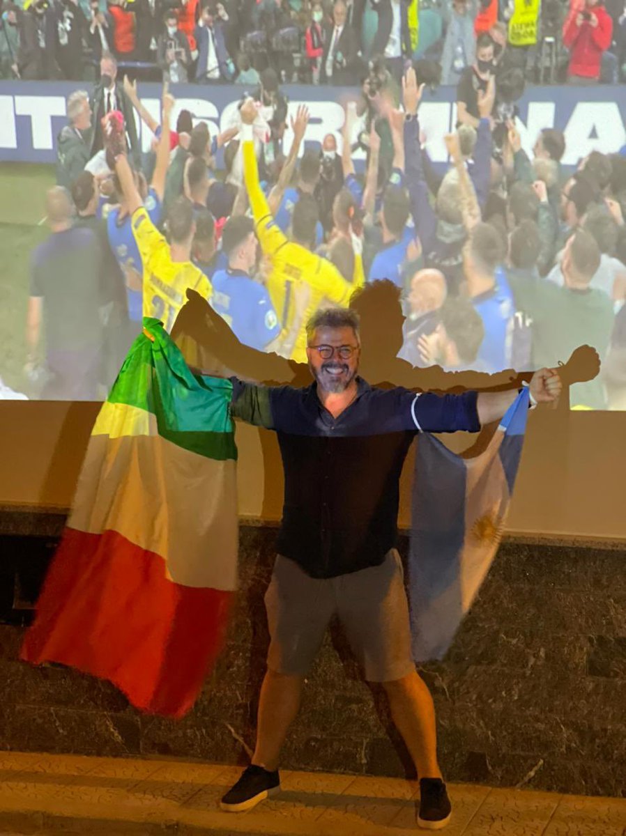 2 noches magicas. Se hizo historia en los dos lados del mundo!