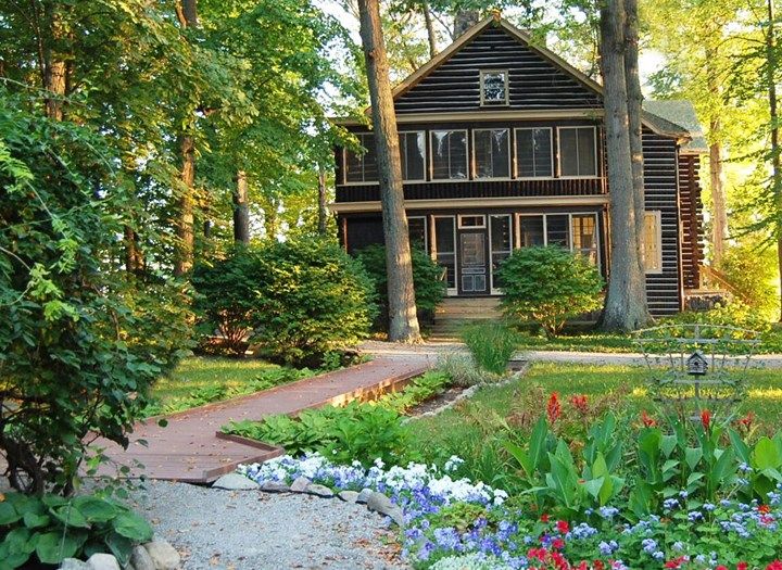 VisitIndiana's tweet photo. We want to know if Indiana State Historic Sites are on your summer bucket list? 😎

Vote daily to make sure they take the top spot!

𝐕𝐎𝐓𝐄 𝐍𝐎𝐖: https://t.co/Iut8EqOWiH

#SummerBucketList @IndianaMuseum https://t.co/e9ERafJWKy