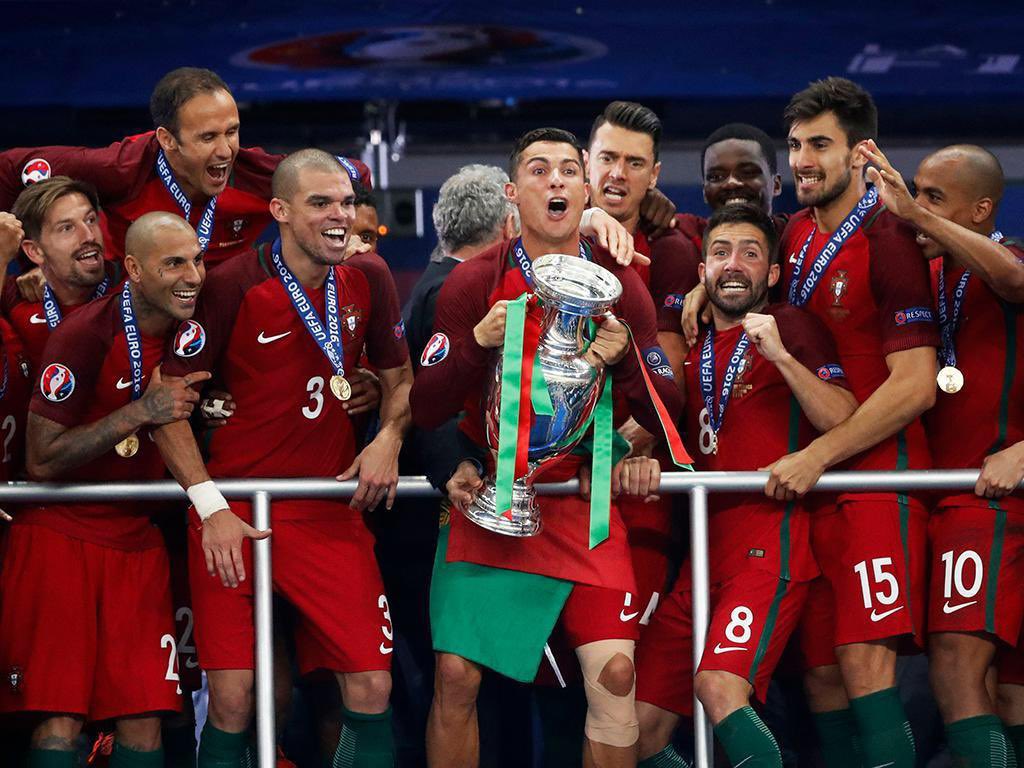 ElisaFerreiraEC's tweet photo. 🏆 It is staying home🇪🇺 
🇵🇹🤝🇮🇹

Auguri Azurri! Lo avete fatto.

Celebrate and take good care of it. https://t.co/B3SW0hhRet