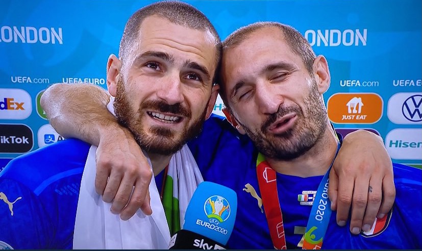 forumJuventus's tweet image. It must be True Love! 💙😂
#ItaliaInghilterra #ItaEng #Euro2020