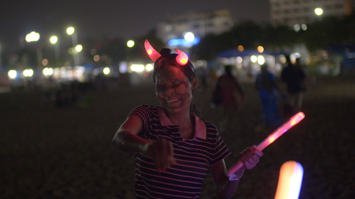 GeetaFilm's tweet image. Meet Neetu. Cheeky, ambitious and possessing a wicked sense of humour, she and her mum lead #GeetaFilm that world premieres at @MIFFofficial between 5 - 22 August. Dates out soon!

#FundedbyFilmVic #ScreenAustralia #MIFF2021 #DocumentaryAustraliaFoundation #WomeninFilm