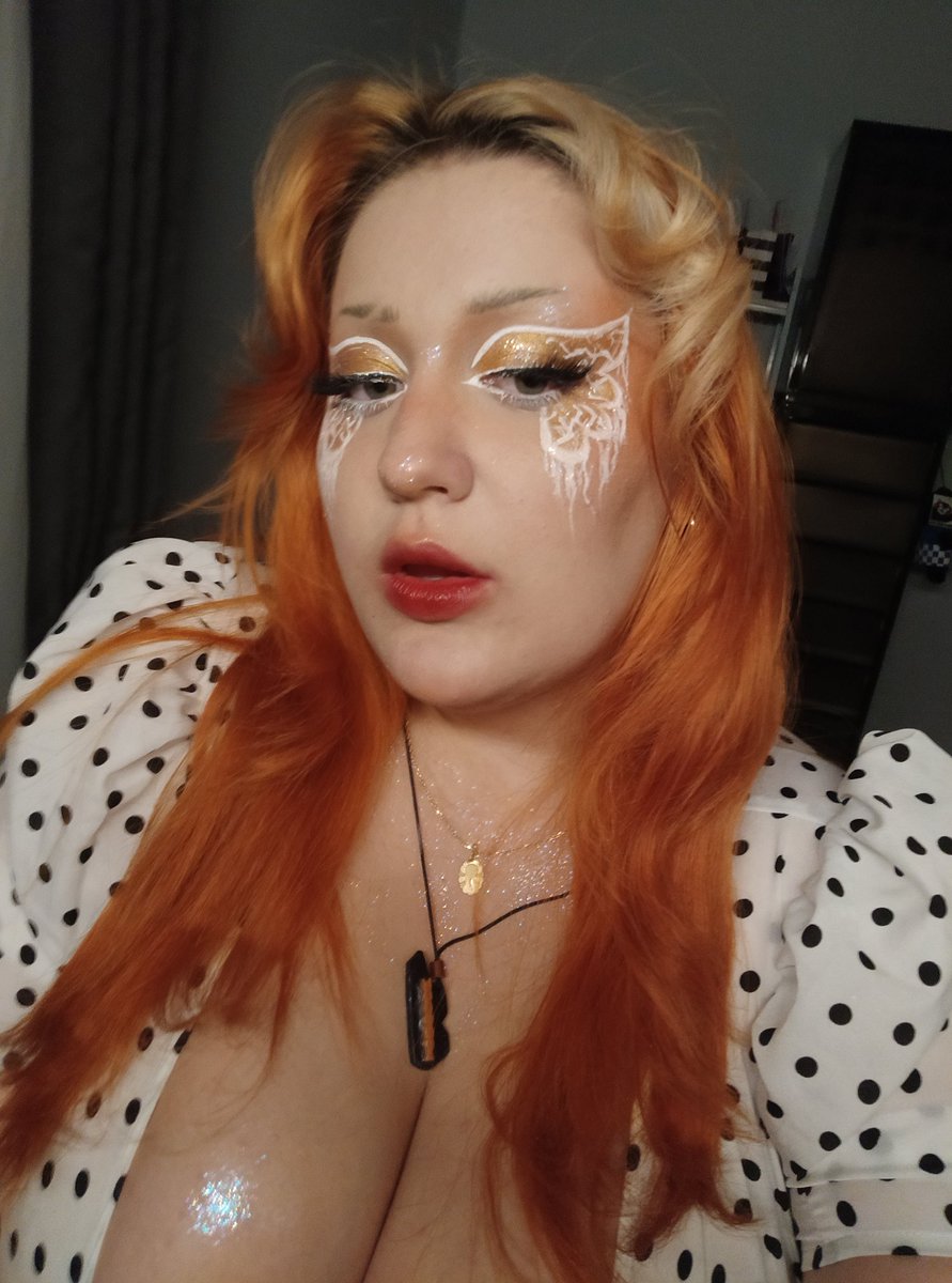 limoncurd_'s tweet photo. J'adore ce look omg! Fait par @kerrypatriciaa https://t.co/yXx1XAbqxt