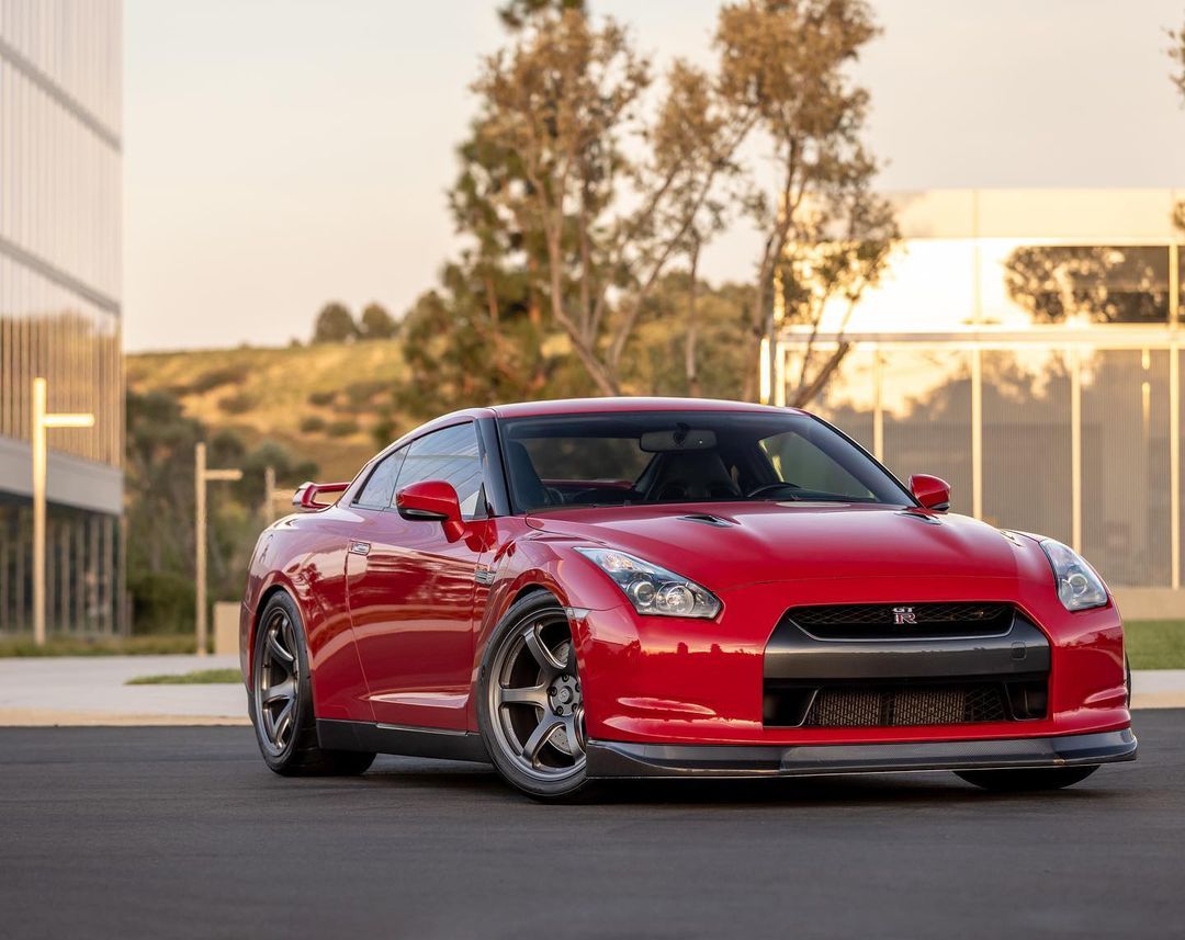 vividracingcom's tweet photo. @titan7wheels and the R35 is a mean combination 🥵🔥
•⠀⠀⠀
1-480-966-3040⠀⠀⠀
sales@vividracing.com⠀⠀
⠀
#nissan #r35 #gtr #battalion30five #nissangtrr35 #gtrr35 #r35pect #gtrnismo #r35nismo #godzilla #twinturbo #jdm #auto #boost #carsofinstagram #gtrlovers #gtrlife https://t.co/tJ7YyY1rWT