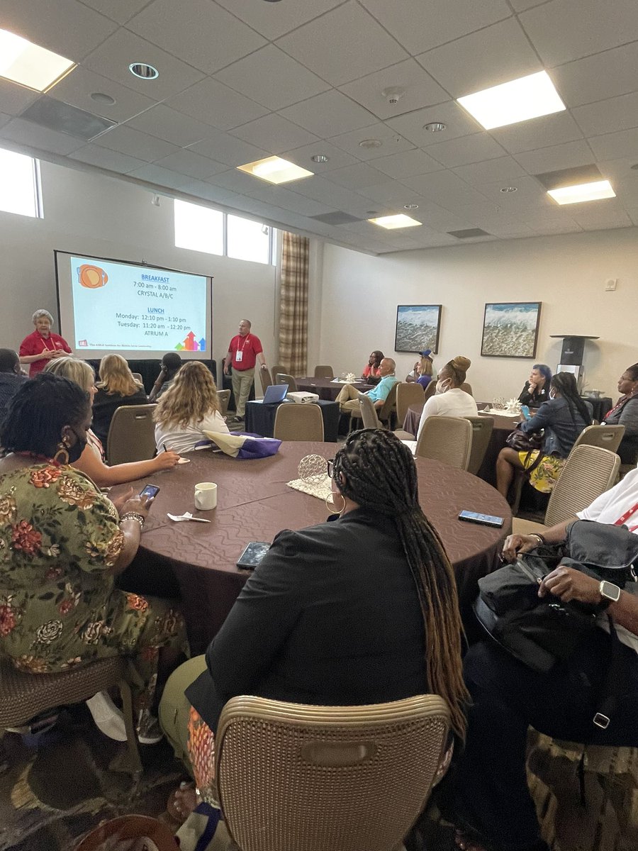 glhnmsa's tweet photo. Homebase groups beginning the learning journey at the AMLE Leadership Institute https://t.co/jI9LhpvpDi