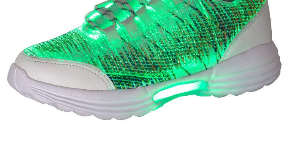Shoppers1st's tweet photo. That's really out of sight! See more at Shoppers 1st

#Footwear #Shoe #Walkingshoe #Outdoorshoe #Sportswear #Sneakers #Font #Grass #Runningshoe #Electricblue https://t.co/d0vcmiLbjJ