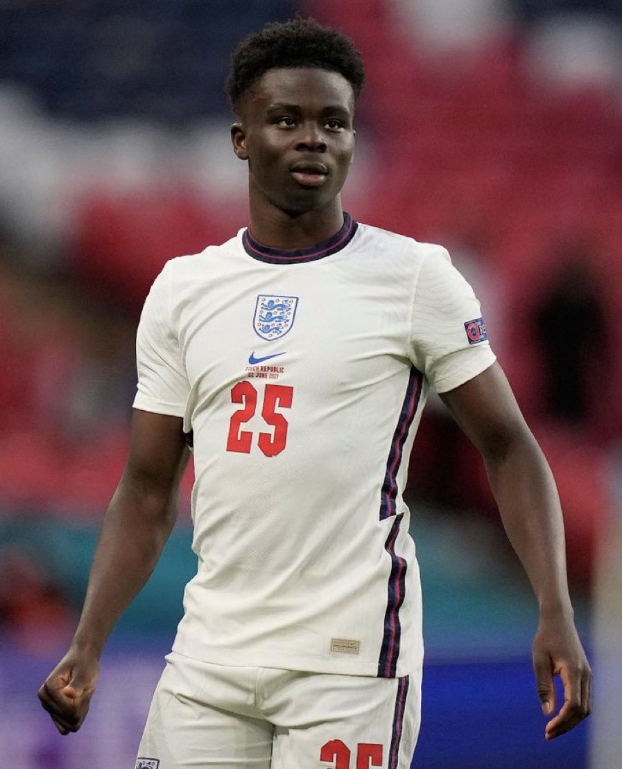 BeckyJohnStyle's tweet photo. How brave to step up and take a penalty at just 19. What a legend #Saka https://t.co/dvGnGzySSG