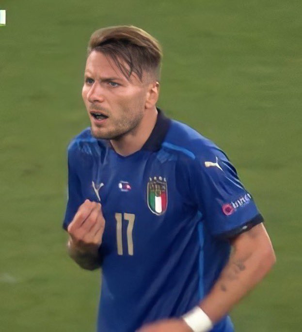 sosoffete's tweet photo. non ho più certezze nella vita #ItsComingRome https://t.co/ocsgBP96Y1