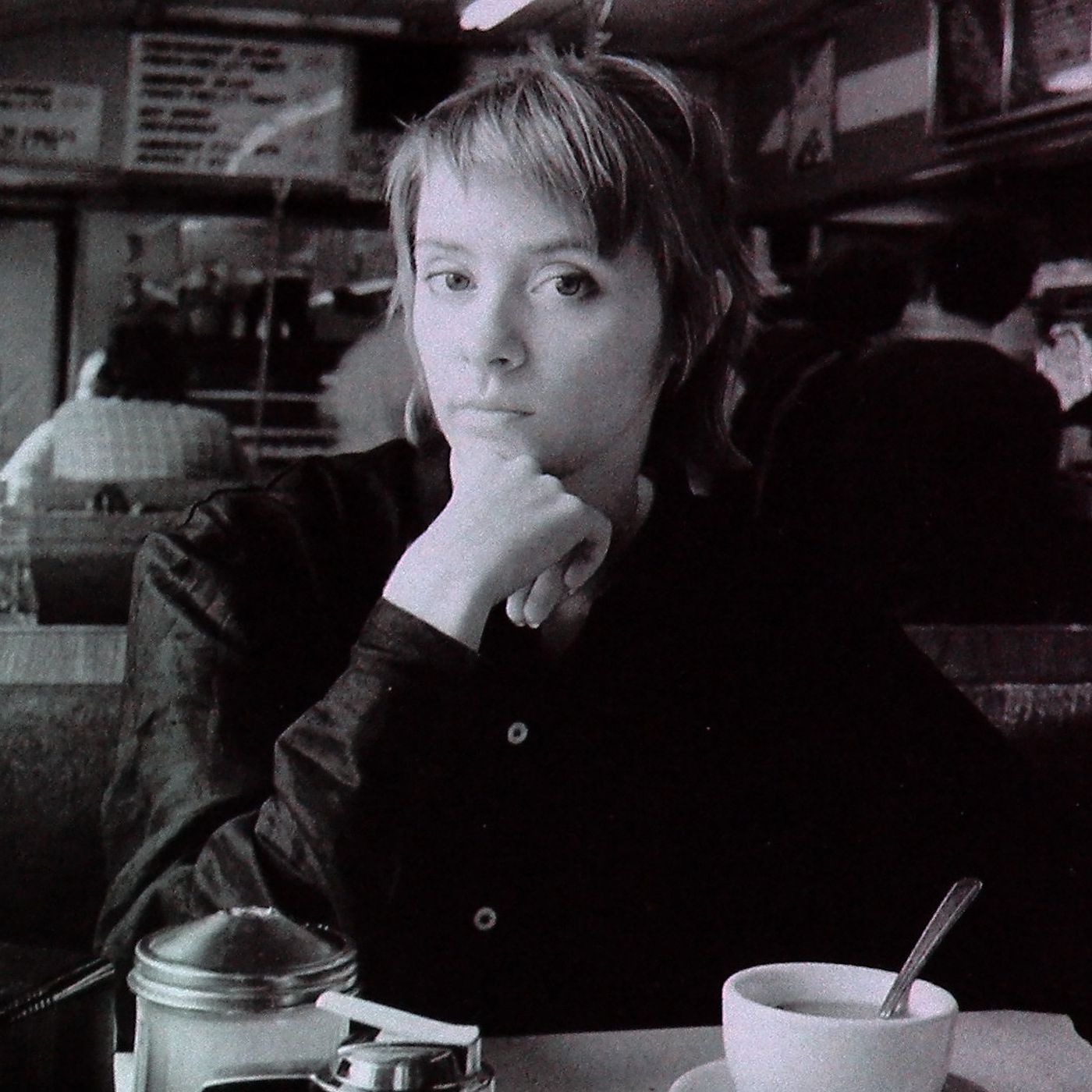 Happy birthday to folk/rock, singer-songwriter, phenomenon, Suzanne Vega born on this date, July 11, 1959. 