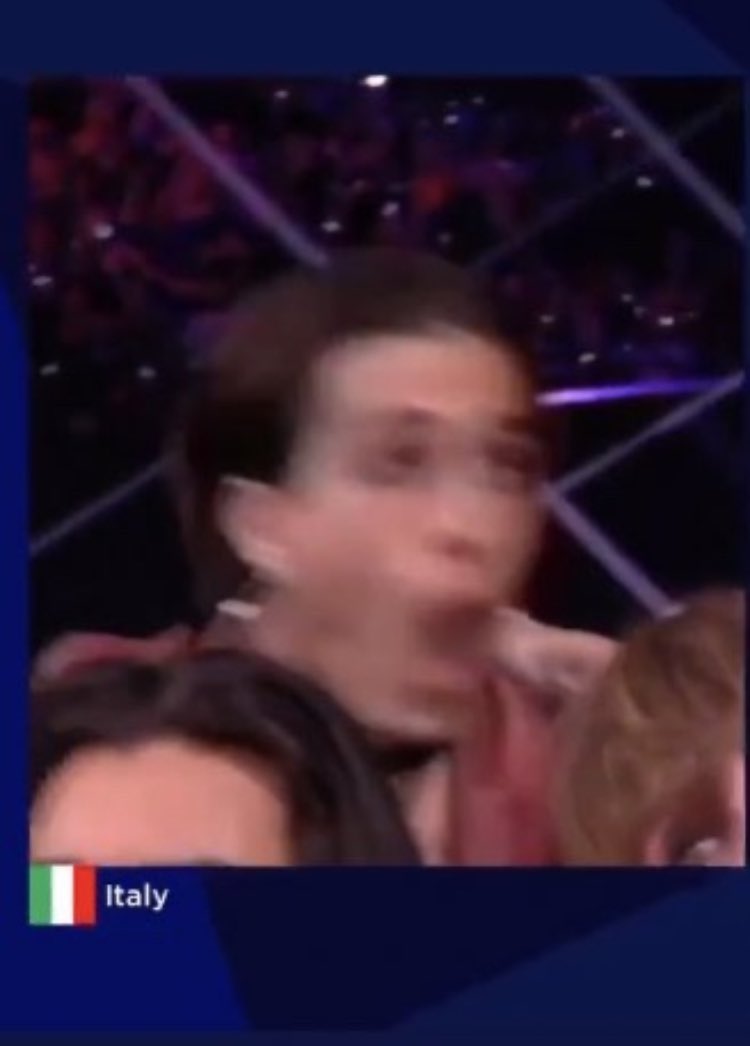iimpala_67's tweet photo. Io che pensavo ci      Io che realizzo
fosse ancora un         che abbiamo 
rigore                           vinto 

#EURO2020 #ENGITA #FinalEuro2020 #ItaliaInghilterra #ita #EuroFinal #ITAENG #ItalyEngland #englanditaly #InghilterraItalia #Euro2020Final #ItsComingRome https://t.co/OWZHoWnCJs