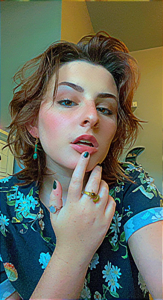 Mickey🌿(they/she/he)🔮 tweet media