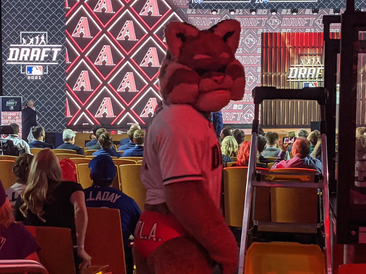 arrowt's tweet photo. Baxter baby what you doing (answer: BRINGING THE HEAT) #MLBDraft #MLBDraftLive https://t.co/2BDb9ZattS