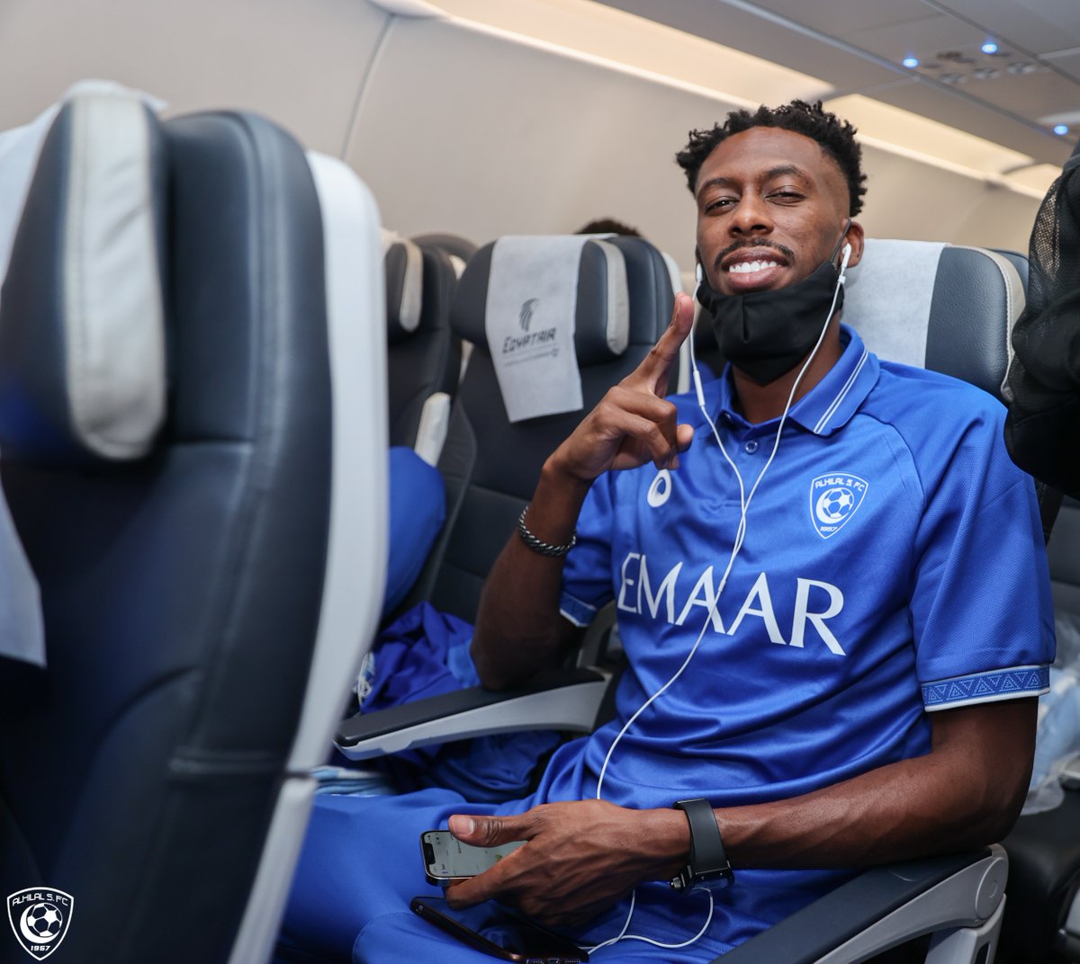 Alhilal_FC's tweet photo. ✈️ وعلى النمسا.. وديني 💙🙋🏽‍♂️

#الهلال https://t.co/S9n1wZnuUl