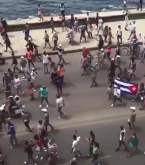 CABAlawyers's tweet photo. There's a breaking point when hunger and illness and anxiety and frustration spill over into one another. They become the floodwaters of decades-long emotion— the result of consistent repression and intolerable oppression. And they surge through the streets unrelentingly. https://t.co/aUBiECSvvp
