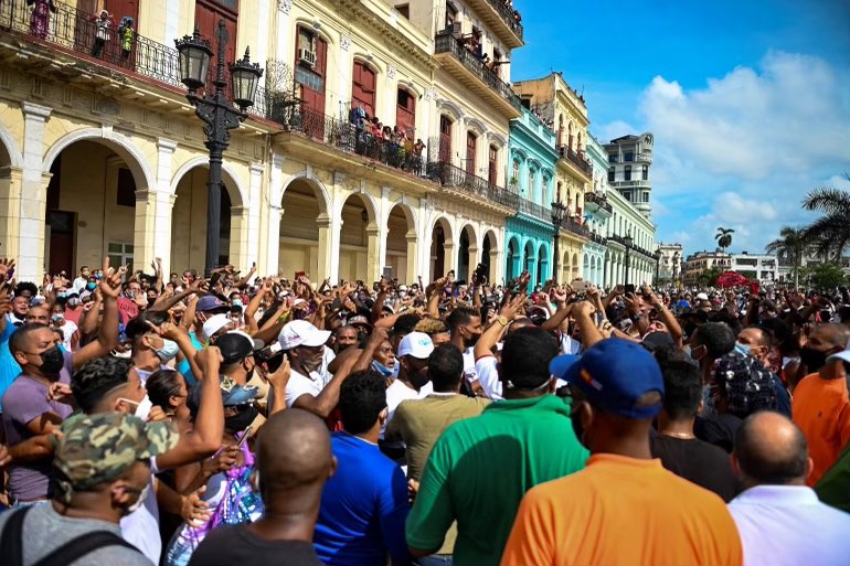 CABAlawyers's tweet photo. There's a breaking point when hunger and illness and anxiety and frustration spill over into one another. They become the floodwaters of decades-long emotion— the result of consistent repression and intolerable oppression. And they surge through the streets unrelentingly. https://t.co/aUBiECSvvp